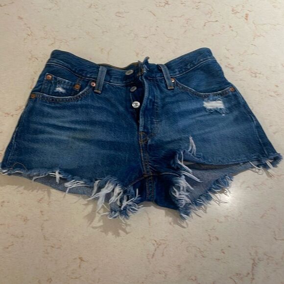Levi’s short cutoff frayed denim shorts button fly SZ /4 - Picture 1 of 12